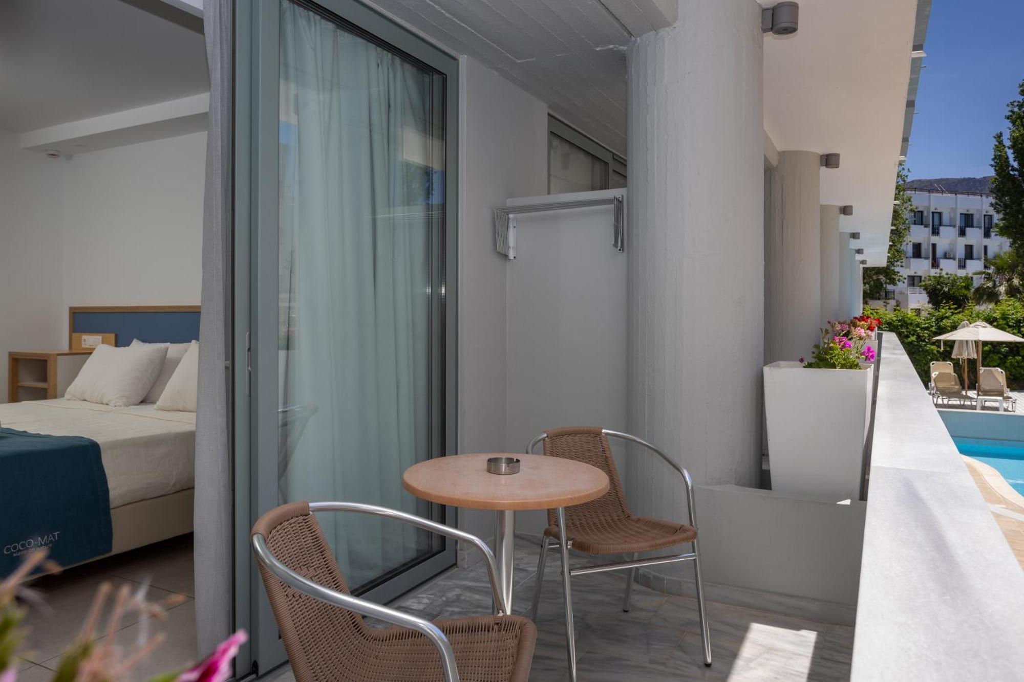 Alia Beach Hotel By Estia Hersonissos  Eksteriør billede