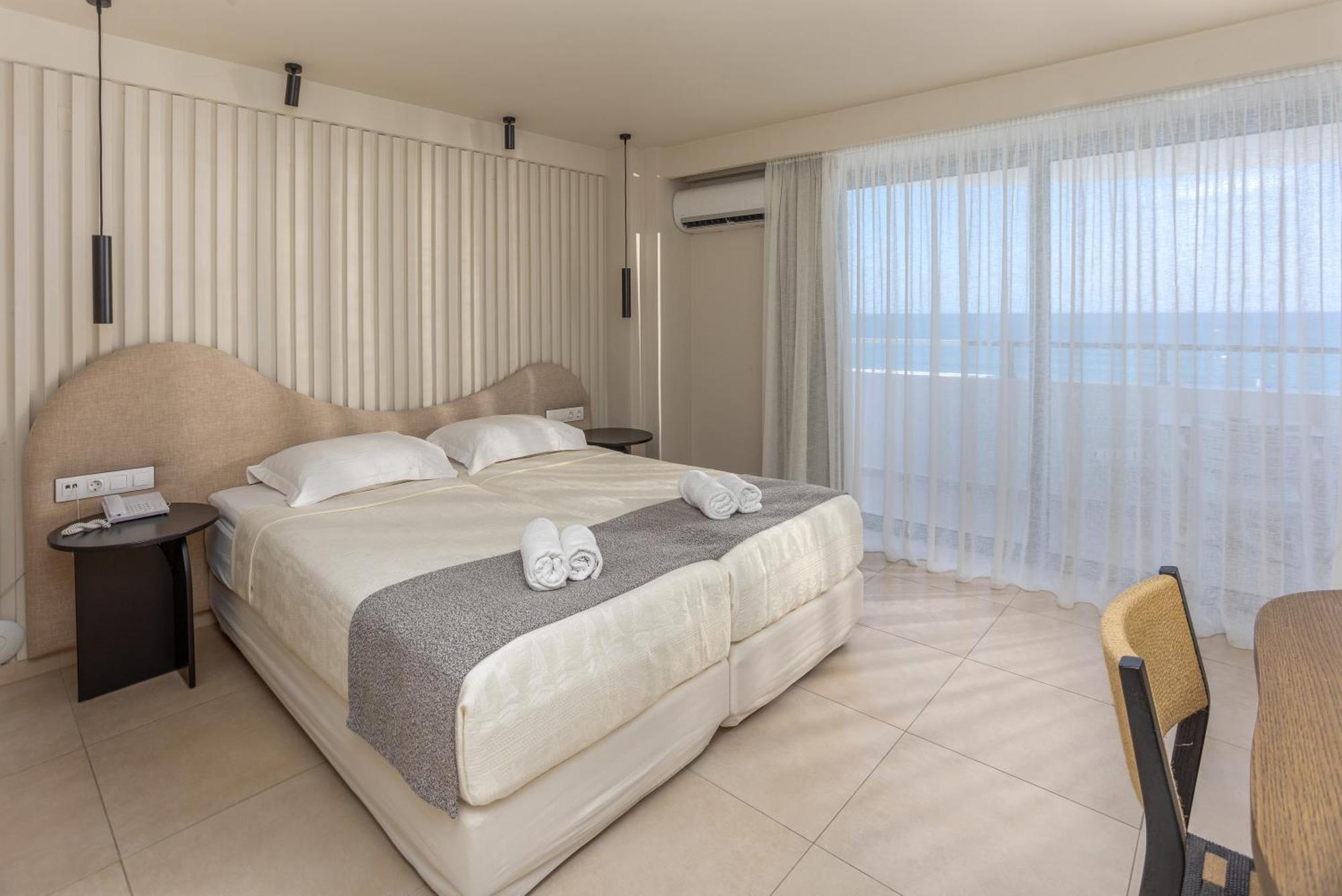 Alia Beach Hotel By Estia Hersonissos  Eksteriør billede